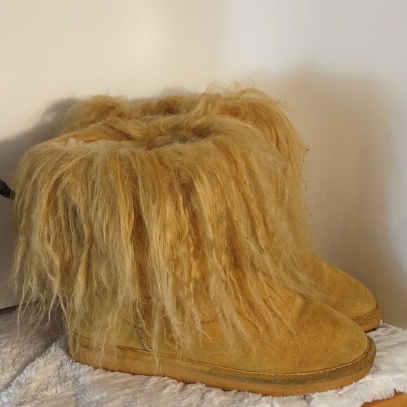 BearPaw Boo Curly Lamb Fur Lined Boots - Picture 1 of 6